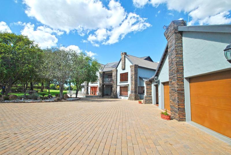 4 Bedroom Property for Sale in Parys Free State